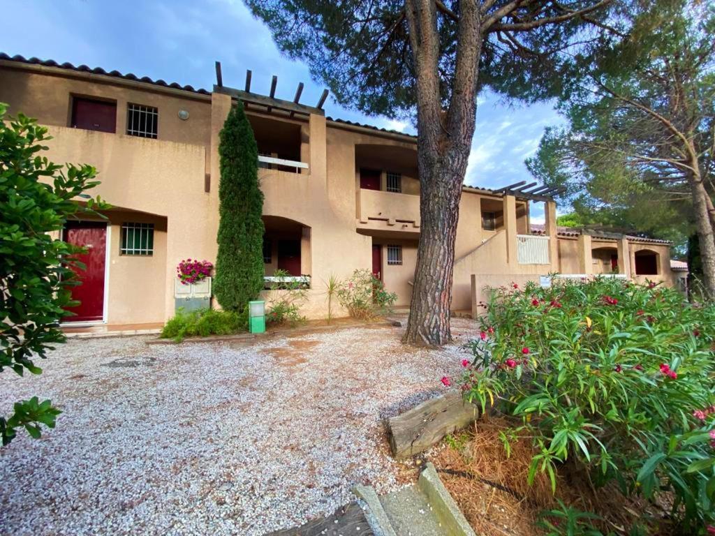 Studio Bord De Mer Terrasse Vue Mer Piscine Apartment Sainte-Maxime Exterior photo