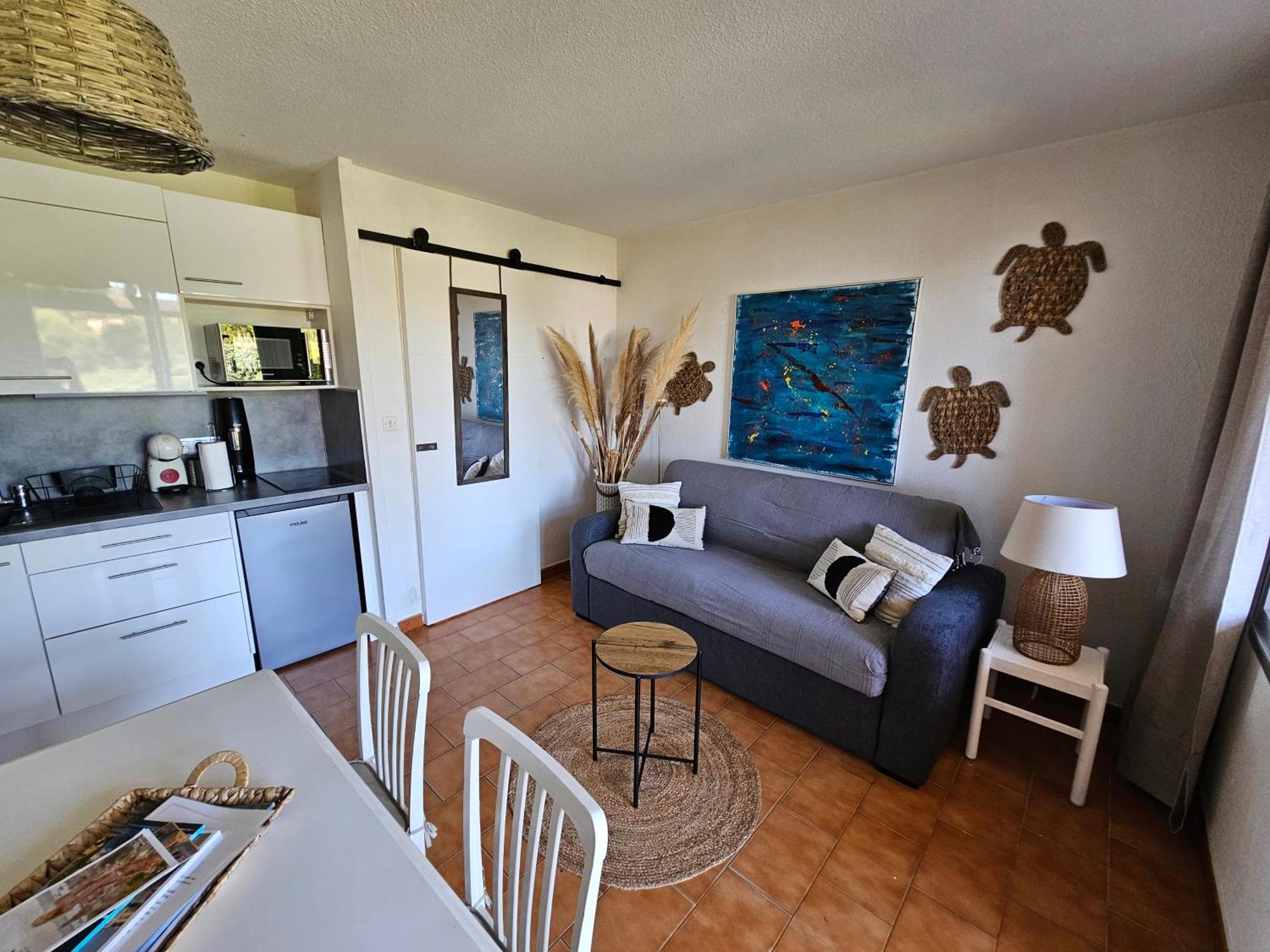 Studio Bord De Mer Terrasse Vue Mer Piscine Apartment Sainte-Maxime Exterior photo